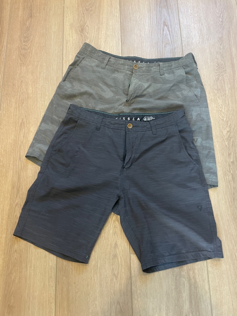 VISSLA Men's Black and Olive Camo Hybrid Shorts - 2-Pack